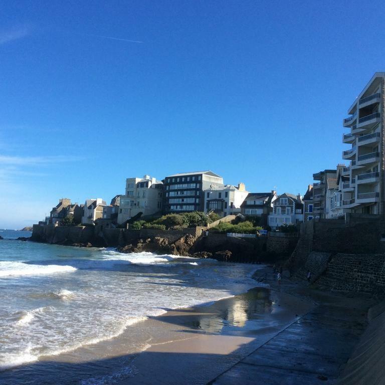 Appartement Les Pieds Dans L'Eau - Residence Sur La Plage Saint-Malo Buitenkant foto